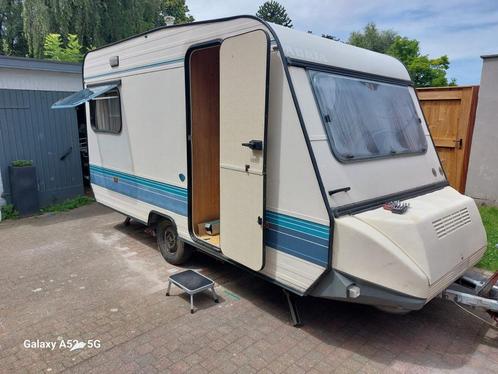 Oldtimer Adria 400Q caravan, Caravans en Kamperen, Caravans, Particulier, tot en met 4, 750 - 1000 kg, Standaardzit, Adria, Dwarsbed