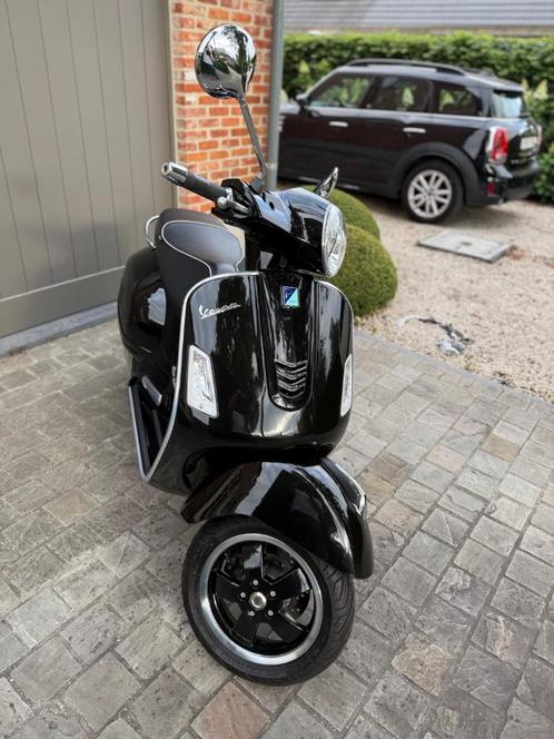 Vespa Gts 125 iGet, Motoren, Motoren | Piaggio, Particulier, Scooter, 11 kW of minder, 1 cilinder, ABS, Ophalen