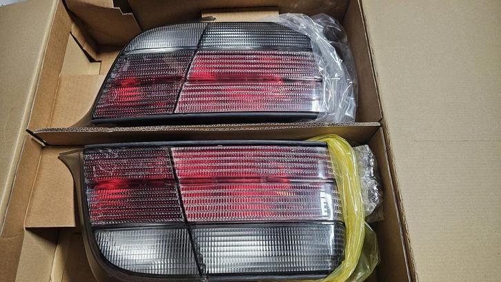 Desing achterlicht set wit grey smoke BMW 3 serie E36 coupe, Auto-onderdelen, Verlichting, BMW, Gebruikt, Ophalen of Verzenden