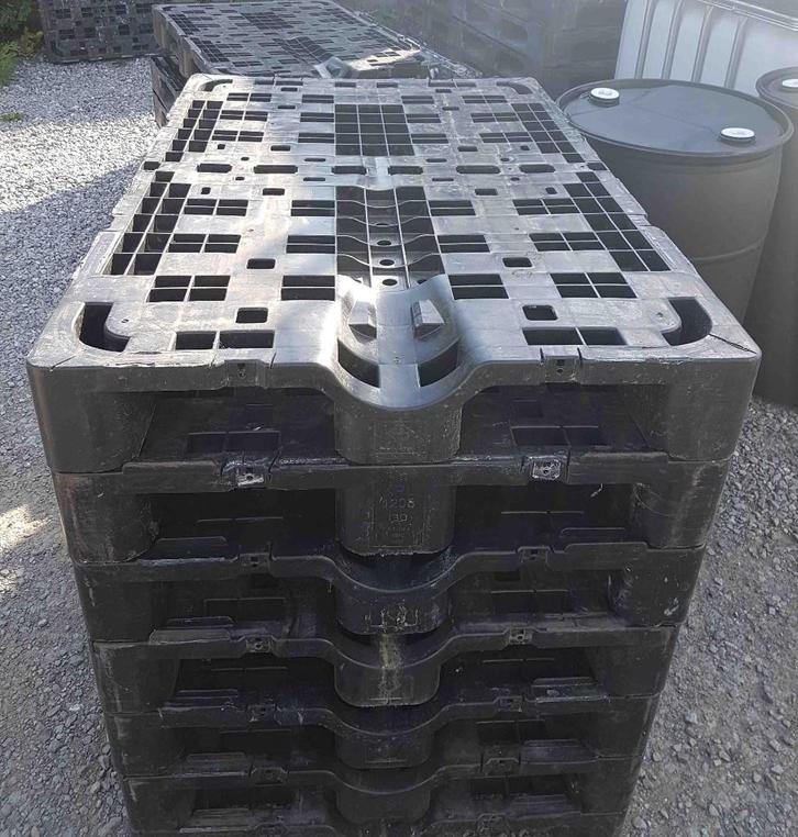 Palettes plastique usagées 80 x 120 x 15, Jardin & Terrasse, Barils de pluie, Utilisé, Synthétique, Enlèvement