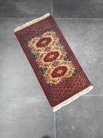 Perzisch tapijtje 61 x 32 rood, Utilisé, Enlèvement ou Envoi