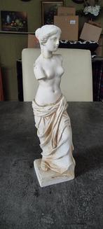 Beeldje Venus hoogte 24 cm breedte ong 7 cm gewicht 477 gram, Antiek en Kunst, Ophalen of Verzenden