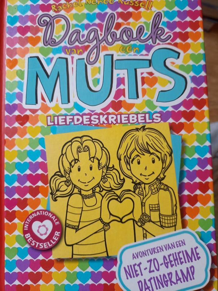 Rachel Renée Russell - Liefdeskriebels, Boeken, Kinderboeken | Jeugd | 10 tot 12 jaar, Zo goed als nieuw, Ophalen of Verzenden