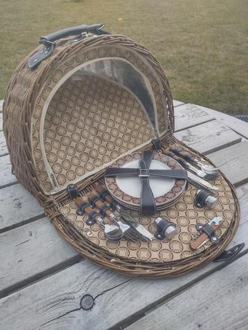  4 persoon picknick mand  beschikbaar voor biedingen