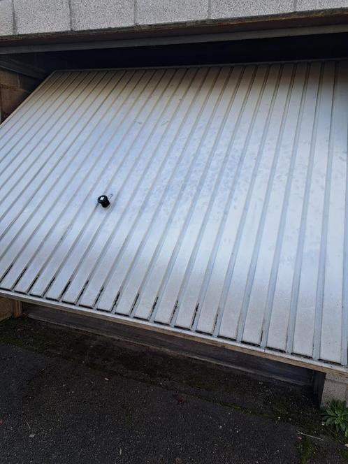 Garage te huur Liege Outremeuse onmiddellijk beschikbaar, Immo, Garages en Parkeerplaatsen, Luik (stad)