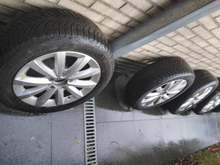 4 winterbanden 205/55 Michelin Alpin 6, Auto-onderdelen, Banden en Velgen, Banden en Velgen, Winterbanden, 16 inch, 205 mm, Personenwagen