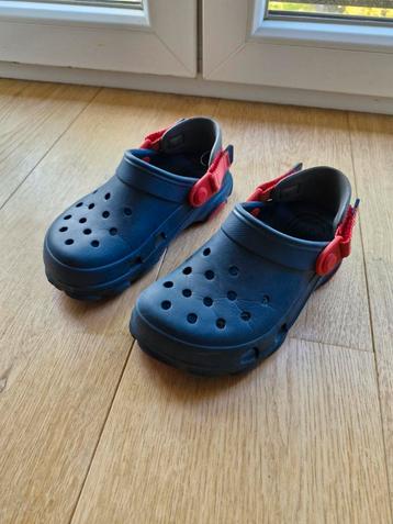Crocs 31-32, Enlèvement, Comme neuf