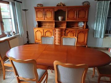 Klassieke eetkamer set in kerselare hout (8 stoelen) beschikbaar voor biedingen