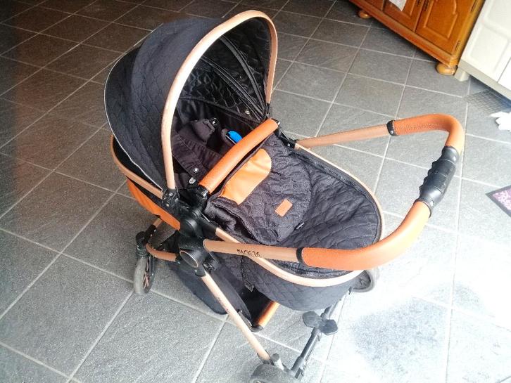Kinderwagen / Buggy – Zeer goede staat – Nieuwprijs: €220, Kinderen en Baby's, Buggy's, Zo goed als nieuw, Voetenzak, Zonnekap