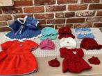 PRACHTIG LOTJE GEHAAKTE POPPENKLEDING, MUTSJES,SCHOENTJES..., Ophalen, Zo goed als nieuw
