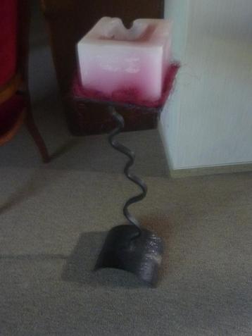 kandelaar  beschikbaar voor biedingen