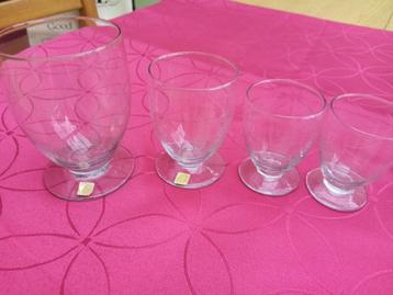 Glasservies 32 stuks beschikbaar voor biedingen