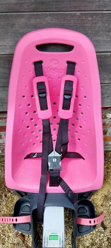 Yepp fietsstoel maxi roze beschikbaar voor biedingen