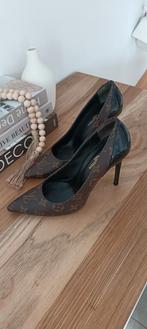 Chaussures a talons aiguilles Louis vitton, Vêtements | Femmes, Chaussures, Enlèvement ou Envoi