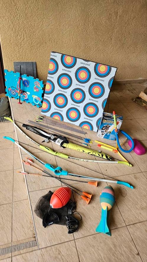 Lot de jeux extérieur Arc à flèche, sarbacane etc, Kinderen en Baby's, Speelgoed | Buiten | Actiespeelgoed, Gebruikt, Ophalen