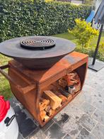 ‘RjRoyal Living’ bbq met tafel en houtopslag., Ophalen, Zo goed als nieuw, Houtskool, Ofyr