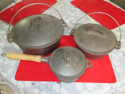 2 casseroles en fonte et une casserole avec couvercles, non, Maison & Meubles, Cuisine | Casseroles & Poêles, Comme neuf, Ensemble de casseroles