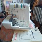 OVERLOCK machine TOYOTA, Hobby en Vrije tijd, Naaimachines en Toebehoren, Ophalen, Zo goed als nieuw