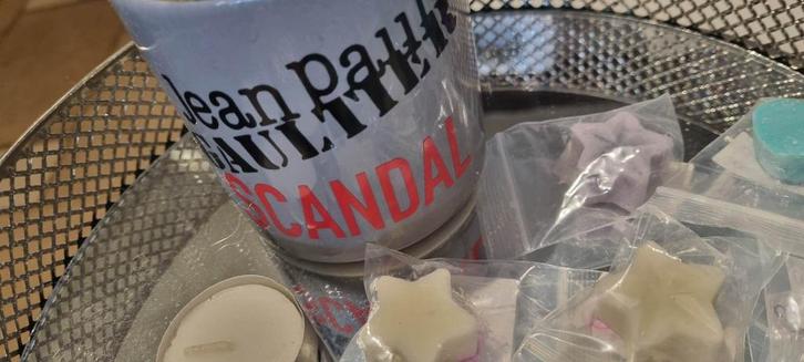 Ensemble bruleur Jean-Paul Gaultier bougie fondants plateau, Maison & Meubles, Accessoires pour la Maison | Bougeoirs & Bougies