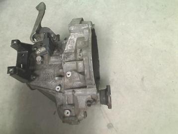 VERSNELLINGSBAK Volkswagen Polo V (6R) (02t301103) beschikbaar voor biedingen