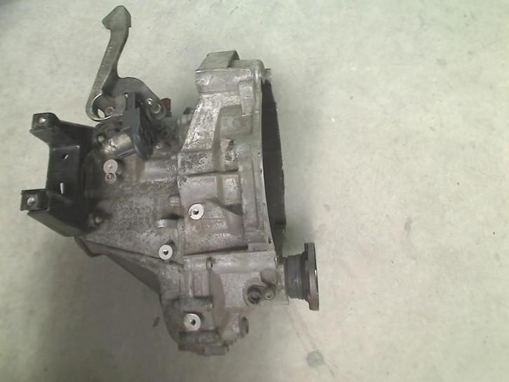 VERSNELLINGSBAK Volkswagen Polo V (6R) (02t301103), Auto-onderdelen, Transmissie en Toebehoren, Volkswagen, Gebruikt