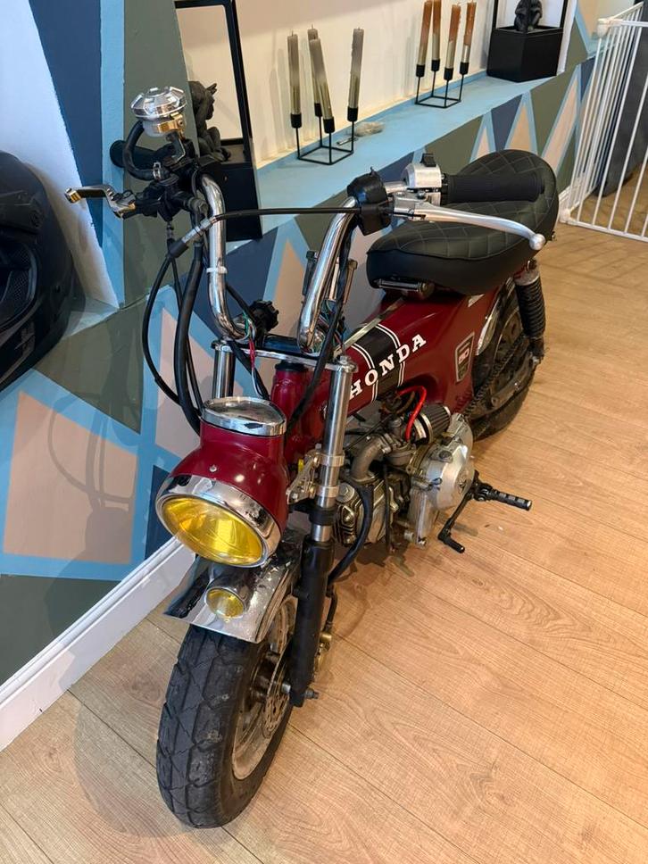 Dax zhenua a klasse met papieren (prijs, zie omschrijving), Fietsen en Brommers, Brommers | Honda, Zo goed als nieuw, Overige modellen
