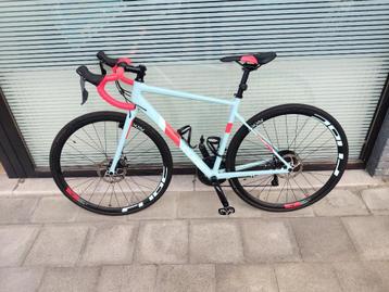 Cube racefiets Axial Pro Hpa beschikbaar voor biedingen