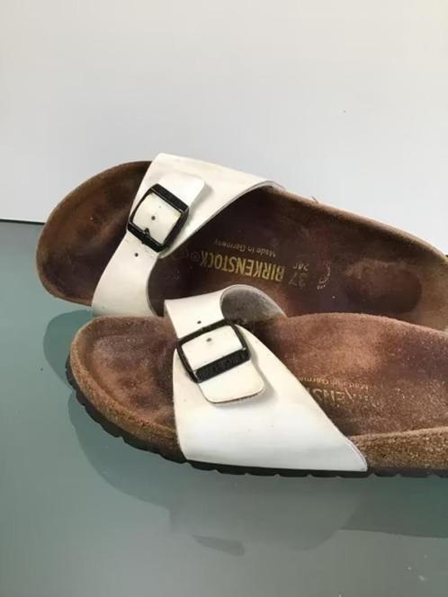 Gratis Verzenden | Birkenstock witte slippers 37, Kleding | Dames, Schoenen, Zo goed als nieuw, Slippers, Wit, Verzenden