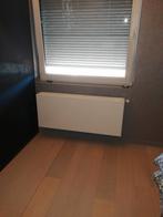 Henrad vlakke plaat radiator., Ophalen, Zo goed als nieuw