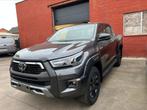 TOYOTA HILUX INVINCIBLE 2.8 D4D MHEV 204PK 2025 AUTOMAAT, Auto's, Toyota, Automaat, Euro 6, Bedrijf, Diesel