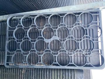 Planten tray beschikbaar voor biedingen