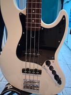 Basgitaar  Sire Marcus Miller V3 2de gen, Musique & Instruments, Instruments à corde | Guitares | Basses, Enlèvement, Comme neuf