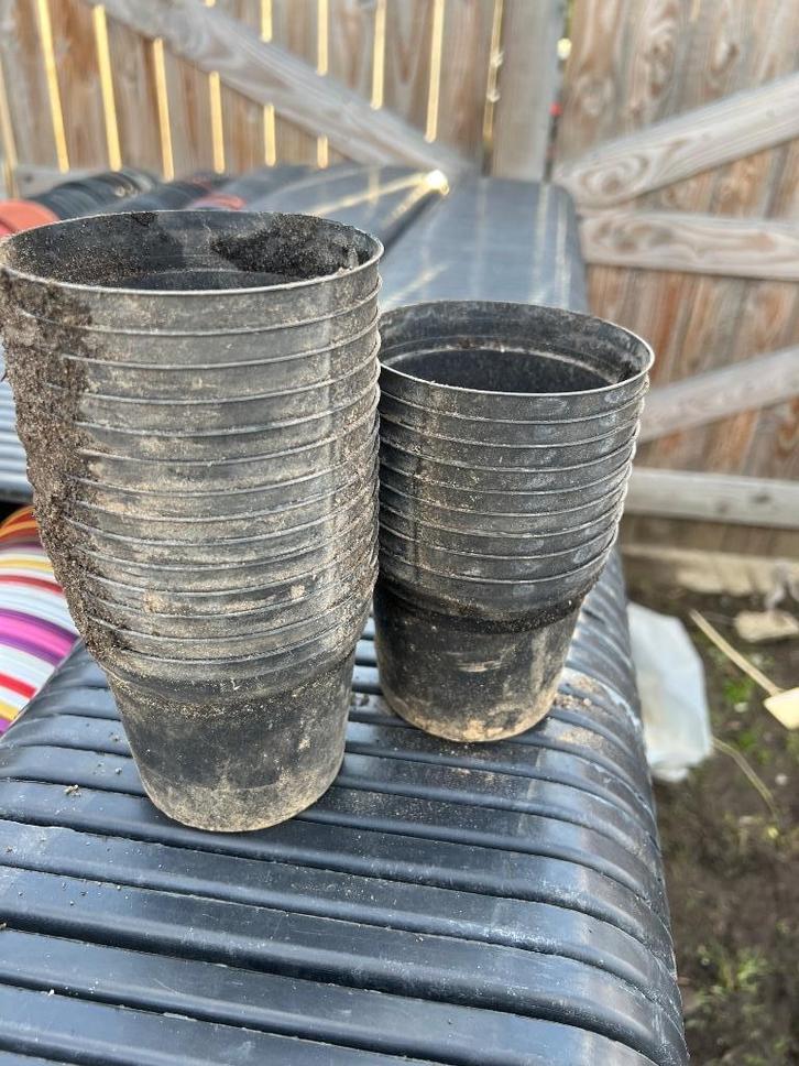 Kweekpotten bloempotten 10 x 9 cm zwarte kleur, Tuin en Terras, Bloempotten, Zo goed als nieuw, Kunststof, Binnen, Balkon, Tuin