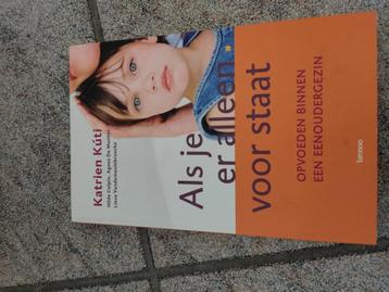 Boek Als je er alleen voor staat  beschikbaar voor biedingen