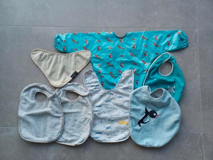 Set van 7 slabben / bavetten, Kinderen en Baby's, Badjes en Verzorging, Gebruikt, Ophalen