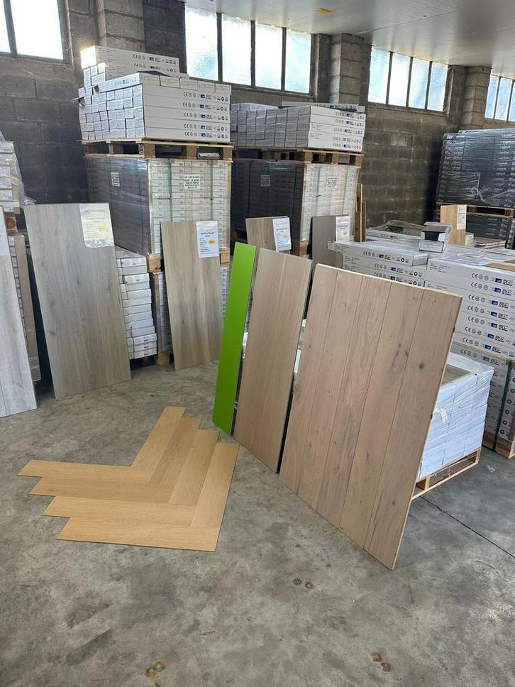 Black Friday sols en PVC, stratifiés et les parquets, Bricolage & Construction, Bois & Planches, Comme neuf, Planche, Chêne, 300 cm ou plus