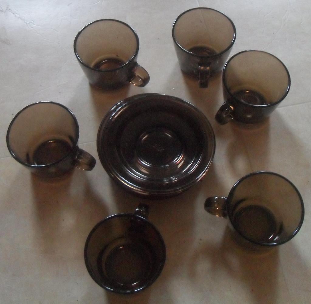 Tasses et sous-tasses, Enlèvement ou Envoi