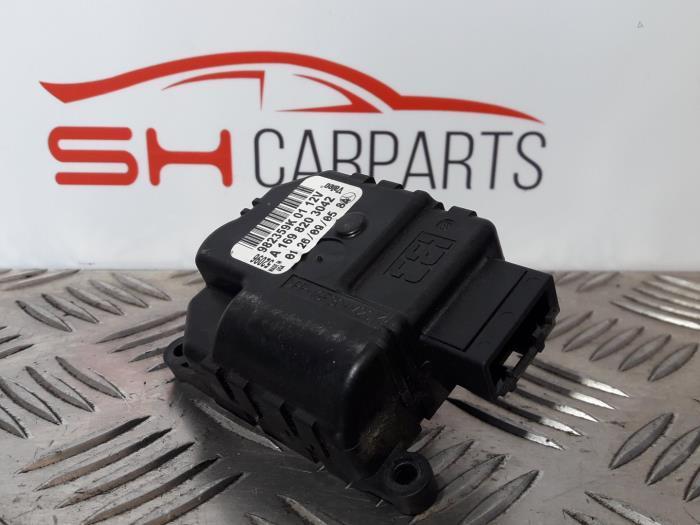 Clapet chauffage moteur d'un Mercedes B-Klasse, Autos : Pièces & Accessoires, Moteurs & Accessoires, Mercedes-Benz, Utilisé, 3 mois de garantie