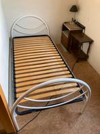 Metalen bed met lattoflex en matras, Ophalen, Zo goed als nieuw