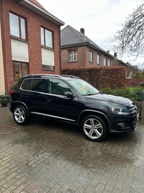 Tiguan VW R-line (prachtige staat), Auto's, Volkswagen, Particulier, Tiguan, Zetelverwarming, Benzine, Euro 6, SUV of Terreinwagen