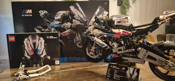 Lego technic BMW M 1000 RR, Hobby en Vrije tijd, Modelbouw | Auto's en Voertuigen, Zo goed als nieuw, Ophalen