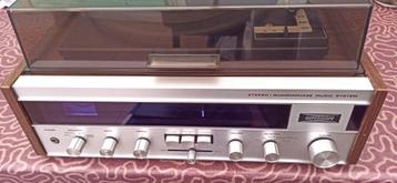 vintage radio - platenspeler  beschikbaar voor biedingen