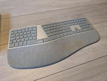 Microsoft Surface Ergonomic Keyboard bluetooth draadloos beschikbaar voor biedingen