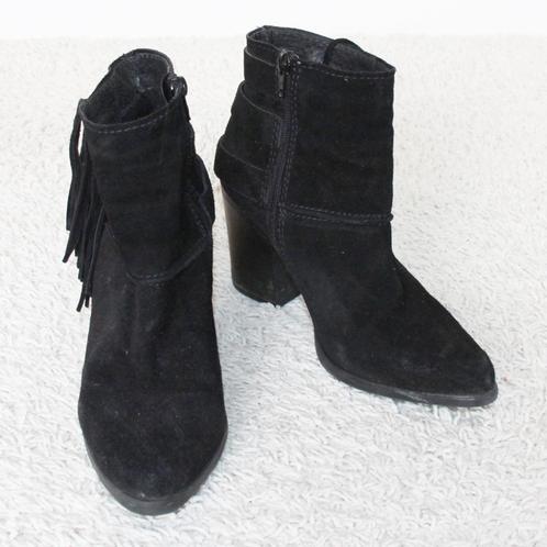 Mooie Suede Invito Franje Laarsjes (Maat 39) s14 € 30,-, Kleding | Dames, Schoenen, Zo goed als nieuw, Hoge laarzen, Zwart, Verzenden