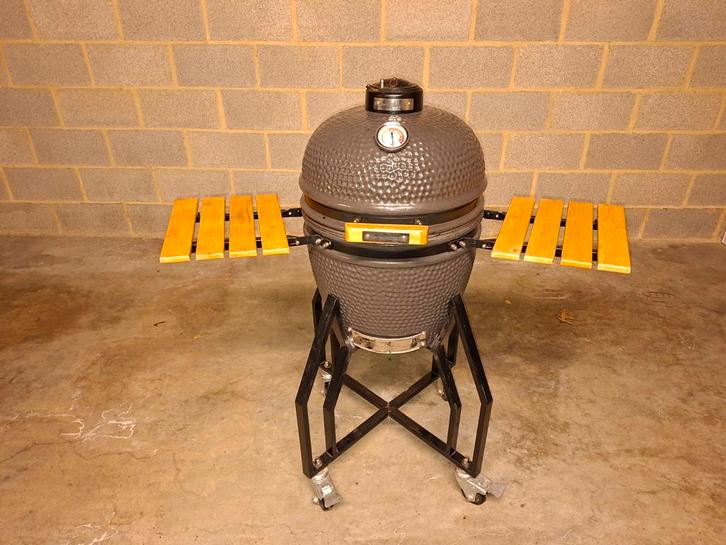Medium kamado, Tuin en Terras, Houtskoolbarbecues, Gebruikt, Met accessoires, Ophalen