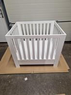 Boîte neuve - blanche avec tiroir - stock divers, Enfants & Bébés, Parcs, Enlèvement ou Envoi, Neuf, Carré, Tiroir