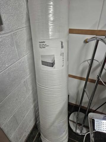 Surmatelas  beschikbaar voor biedingen