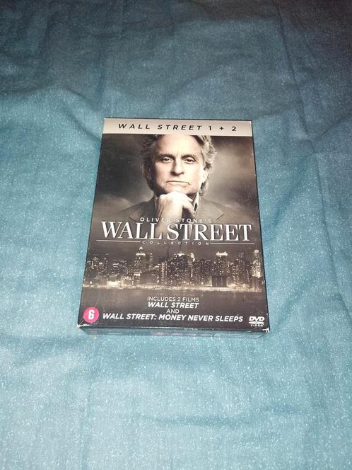 A vendre en coffret 2 DVD Michael Douglas Walls Street, CD & DVD, DVD | Thrillers & Policiers, Comme neuf, Autres genres, Coffret