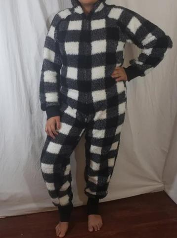 pijama beschikbaar voor biedingen