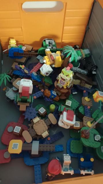 Grote hoeveelheid lego mario sets beschikbaar voor biedingen